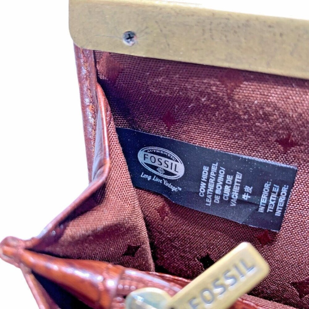 Vtg Fossil Croc Embossed Leather Wallet Clutch Metal Close Multiple pockets - Picture 5 of 12